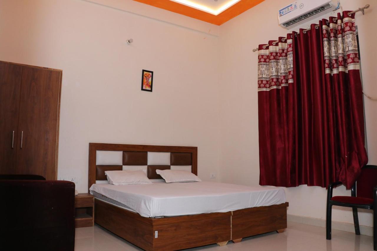 Hotel Kcr Agra (Uttar Pradesh) Exterior photo